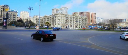 Füzuli meydanındakı dairənin ləğvinə başlanılıb