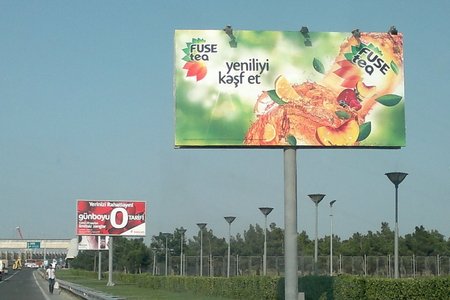 Hökumət reklam bazarını nəzarətə aldı, bəs sonra?