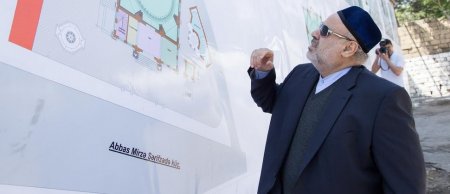 Hacı Cavad məscidi Şərifzadə küçəsinə köçürülür - FOTO