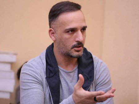 Azər: ""Maşın" şouya görə anam məni danışdırmadı"