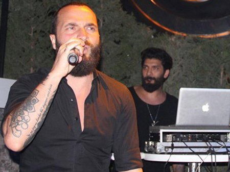 "İnşallah, həyat yoldaşım mən səhnədə ikən doğmaz"