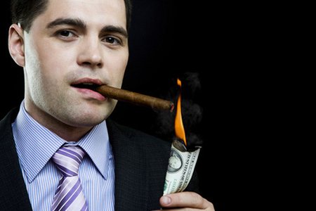 Azərbaycanda qısa zamanda necə zəngin olmaq olar? – iqtisadçıdan maraqlı şərh