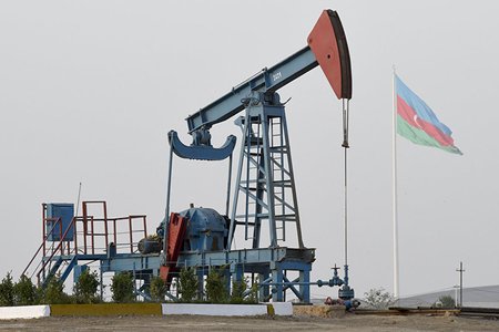Azərbaycan neftinin qiyməti 56 dolları ötüb