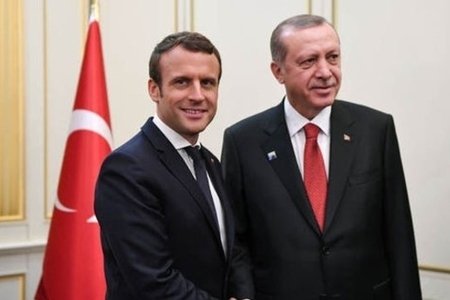 Ərdoğan Makronla görüşdü