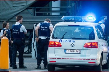 Belçikada qadın iki yaşlı qızını qril aparatında bişirərək öldürüb
