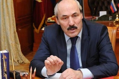 Putin “Milyarderlər ittifaqı”nın təmsilçisini generalla əvəzləyir