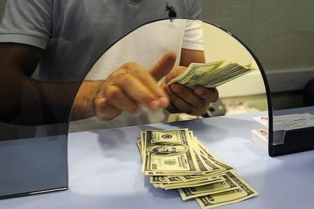Dollar 9 ayda necə dəyiş(diril)ib?