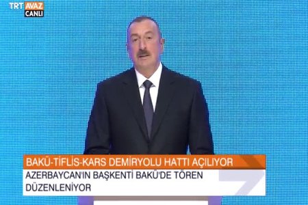 Prezident: "Gələcəkdə Şimal-Qərb və Cənub-Qərb enerji nəqliyyat yolları istifadəyə veriləcək"