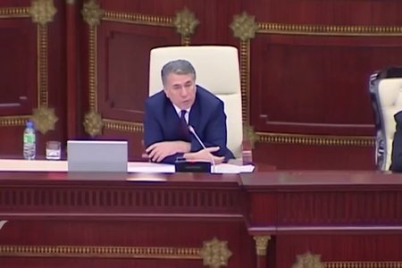 Ziyafət Əsgərov Fazil Mustafaya “get, ağac ək” dedi