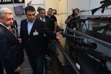 Serj Sarkisyan: “Yaxın günlərdə Rusiyadan yeni silahlar gözləyirik”