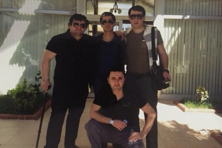 "Qanuni oğru" arvadına intim mesaj göndərən şəxsin başına oyun açdı