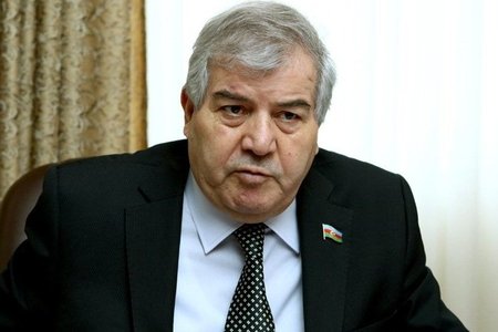 Sabir Rüstəmxanlı: “O məmurlar heç kimi saymırlar, ona görə də himnə belə etinasız yanaşırlar”