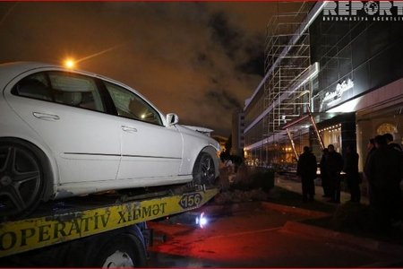 Bərdədə iki minik avtomobili toqquşub, 1 nəfər yaralanıb