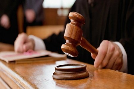27 yaşında narkokuryer kimi tutulan qadına prokuror ağır cəza istədi
