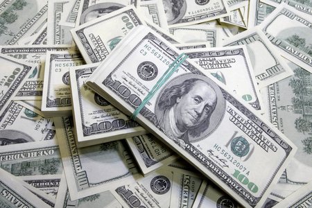 Dollar bu gün neçəyədir?