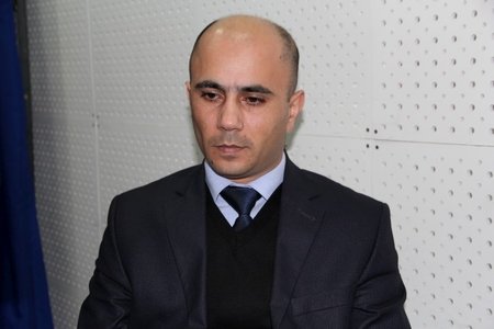 Ölkəyə xarici investisiya azalır, valyuta axını artır