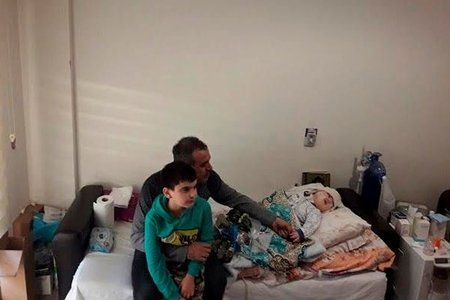 Məşhur müğənni azərbaycanlılar üçün kömək istədi