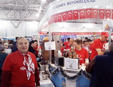 Hulusi Kılıç: “Azərbaycanın üçrəngli bayrağı hər zaman ürəyimin üstündədir”