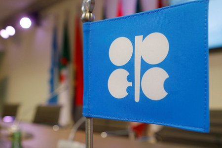 OPEC noyabrda öhdəliyinə artıqlaması ilə əməl edib