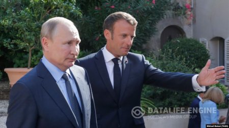 Putin Macron-a Moskvada ‘sarı jilet’ etirazlarını istəmədiyini deyir