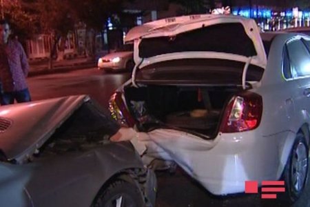 Bakıda zəncirvari yol qəzası baş verib