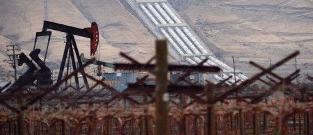 Azərbaycan neft hasilatını 9,5% azaldıb
