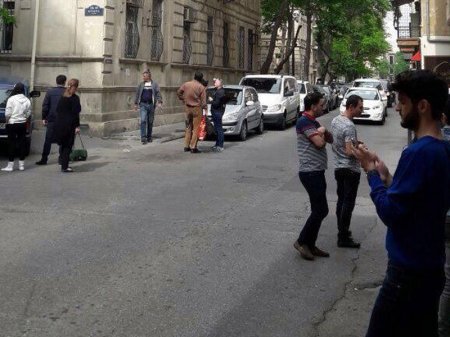 BAKIDA qadın özünü binadan atdı - FOTO - YENİLƏNİB