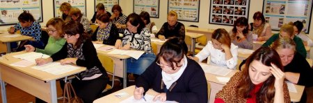 Bu gün müəllimlər imtahan verir