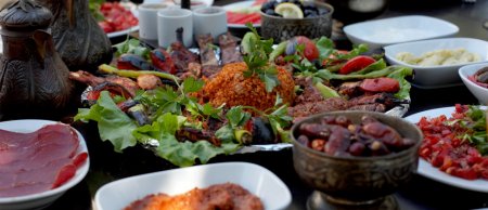 4 nəfərlik ailənin bir günlük imsak və iftar süfrəsi neçəyə başa gələcək?