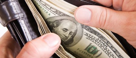 Dolların sabaha olan məzənnəsi açıqlanıb