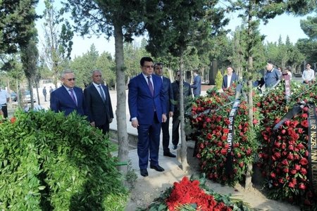 Nazir: "Natiq Əliyevlə hazırladığımız "yol xəritəsi" əmtəə dövriyyəsini ikiqat artırmağa imkan verəcək"