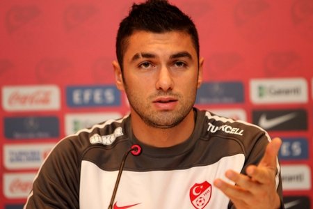 Burak Yılmaz yenidən Beşiktaş forması geyinə bilər