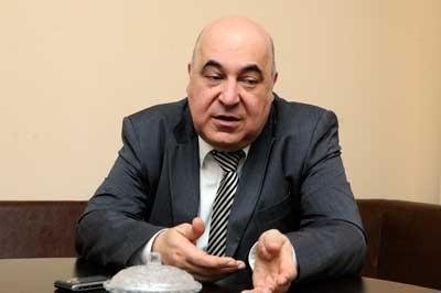 "Pessalli Bakıda qalmağı çox istəyirdi" - Çingiz Abdullayev