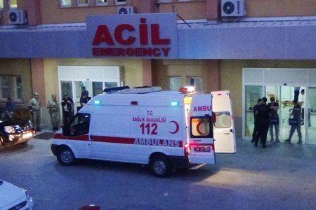 Türkiyədə hərbiçilər arasında kütləvi zəhərlənmə: 69 nəfər xəstəxanalıq olub