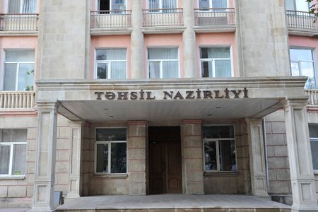 Tarix dərsliyinin plagiat olması barədə iddialara reaksiya gəldi