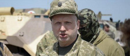 Turçinov: Ukrayna ordusu Moskvanı götürməlidir