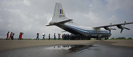 Myanmarda itən hərbi təyyarə tapıldı, amma cəsədlərlə birlikdə