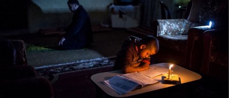 İsrail Qəzzaya elektrik enerjisinin verlişini daha da azaltdı