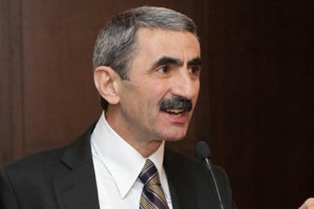 Aslan İsmayılov üç siyasətçiyə “Rusiyanın adamı” dedi