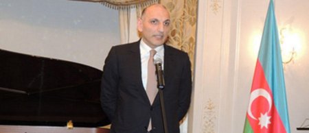 Vitse-prezidentin növbəti köməkçisinin adı məlum olub