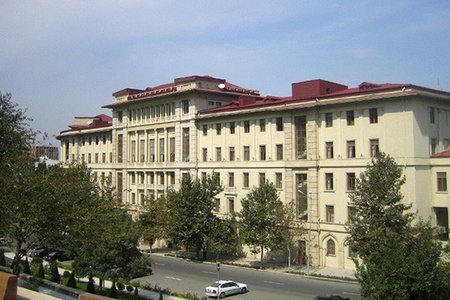 Bakı şəhəri 8 nömrəli tam orta məktəbə Kərim Kərimovun adı verilib