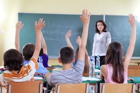 Orta məktəblər pullu təhsil? - operativ reaksiyalar