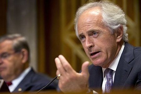 Senator Bob Korker: "Trampın hərəkətləri III Dünya müharibəsi ilə nəticələnə bilər"