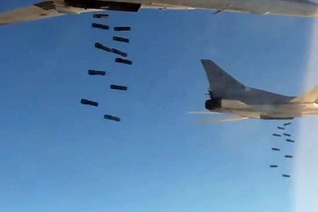 İrandan keçən Rusiya qırıcıları İŞİD-i bombaladı