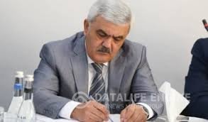 Rövnəq Abdullayev SOCAR-ın  prezidentlik vəzifəsindən çıxarıldı.