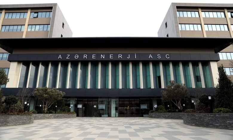 “Azərenerji” ASC-nin adi bir idarə rəisində hamıya bahalı hədiyyələr almağa pullar hardandı